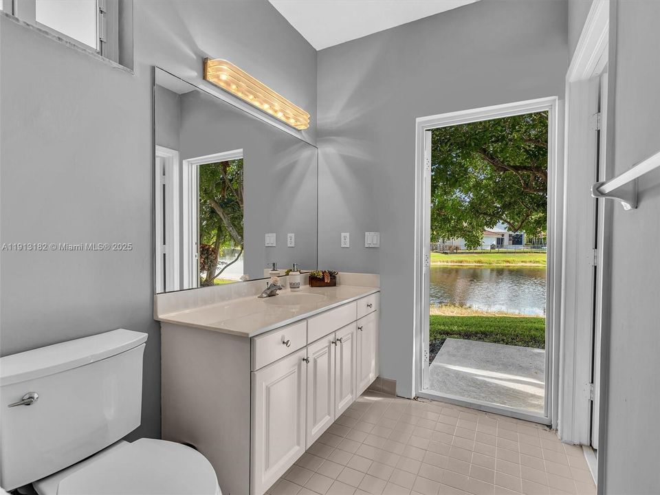 For Sale: $2,170,000 (5 beds, 5 baths, 3857 Square Feet)