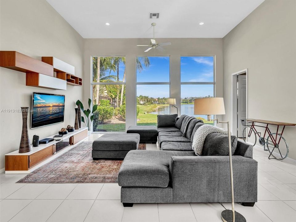 For Sale: $2,170,000 (5 beds, 5 baths, 3857 Square Feet)