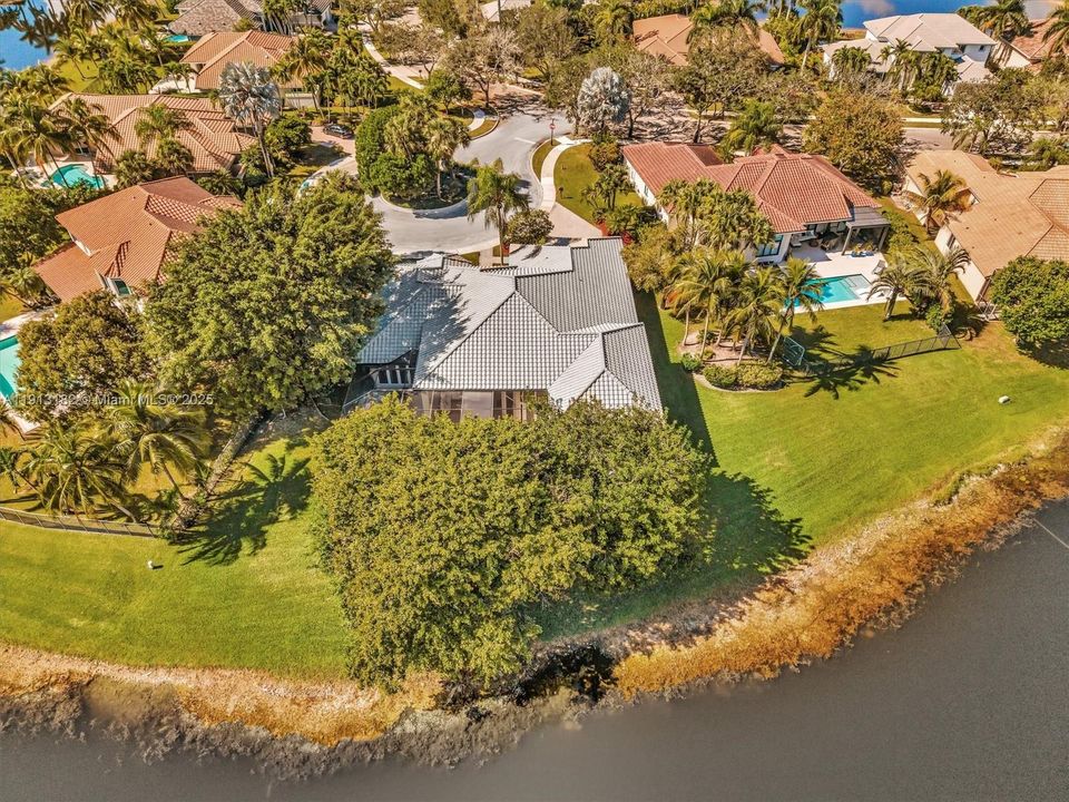 For Sale: $2,170,000 (5 beds, 5 baths, 3857 Square Feet)