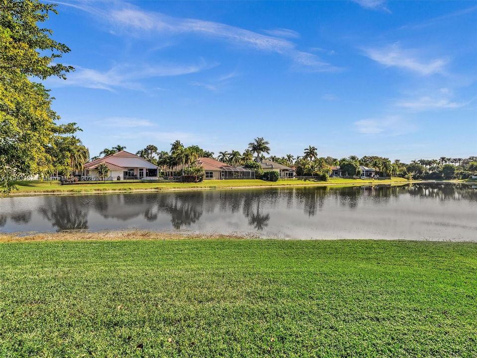 For Sale: $2,170,000 (5 beds, 5 baths, 3857 Square Feet)