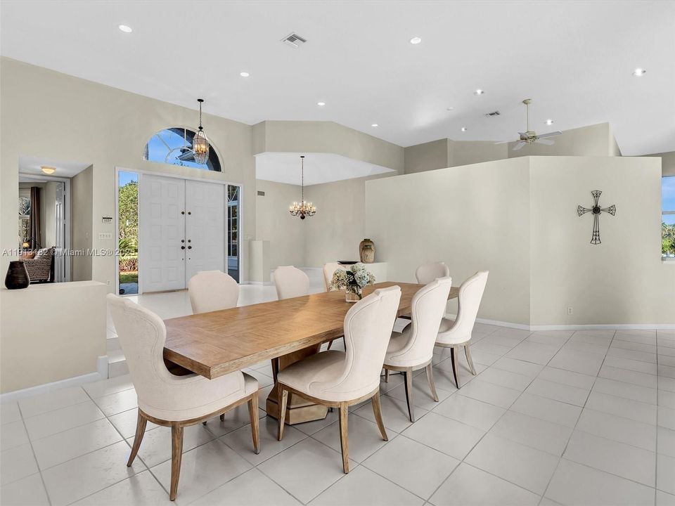 For Sale: $2,170,000 (5 beds, 5 baths, 3857 Square Feet)