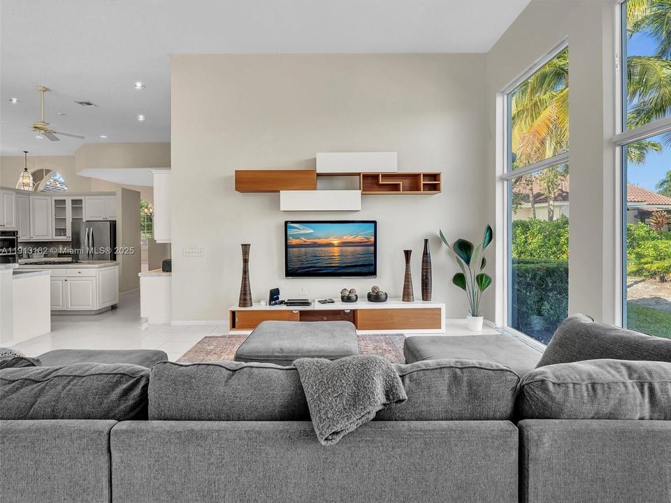 For Sale: $2,170,000 (5 beds, 5 baths, 3857 Square Feet)