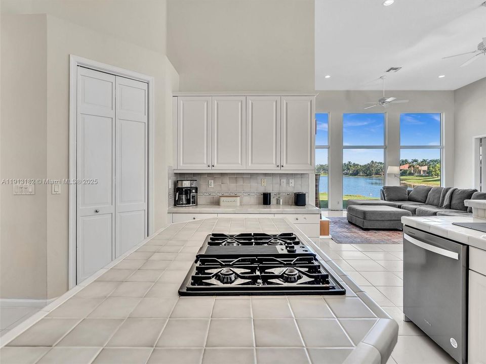 For Sale: $2,170,000 (5 beds, 5 baths, 3857 Square Feet)