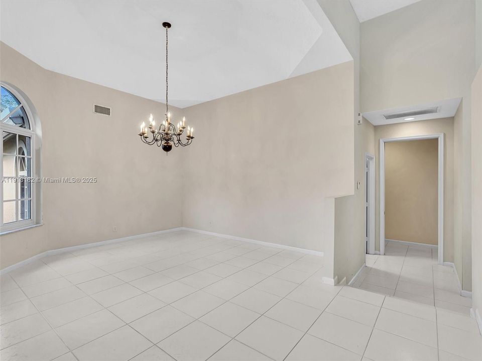 For Sale: $2,170,000 (5 beds, 5 baths, 3857 Square Feet)