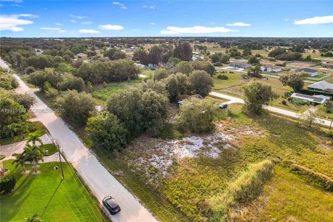 待售: $12,000 (0.23 acres)