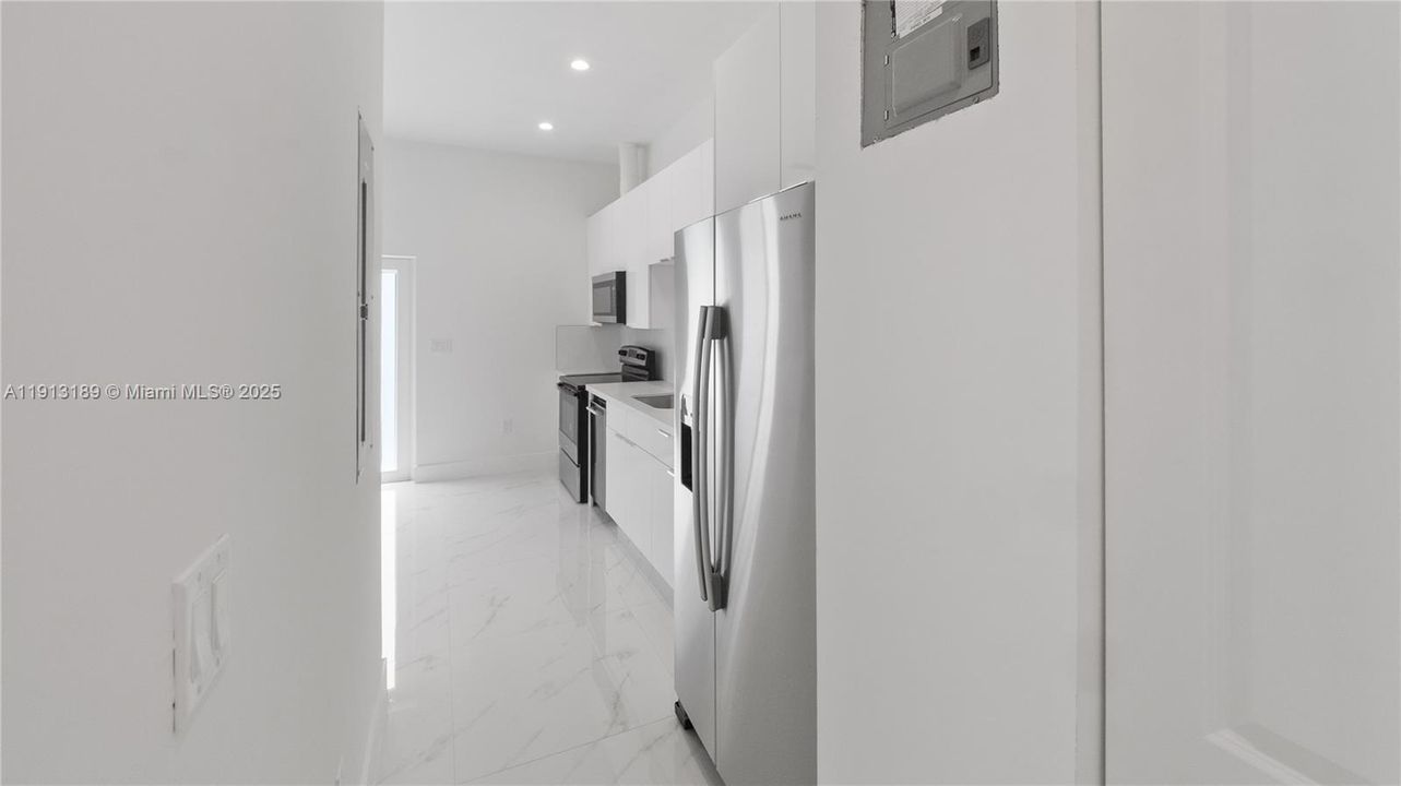 待售: $699,900 (3 贝兹, 2 浴室, 1100 平方英尺)