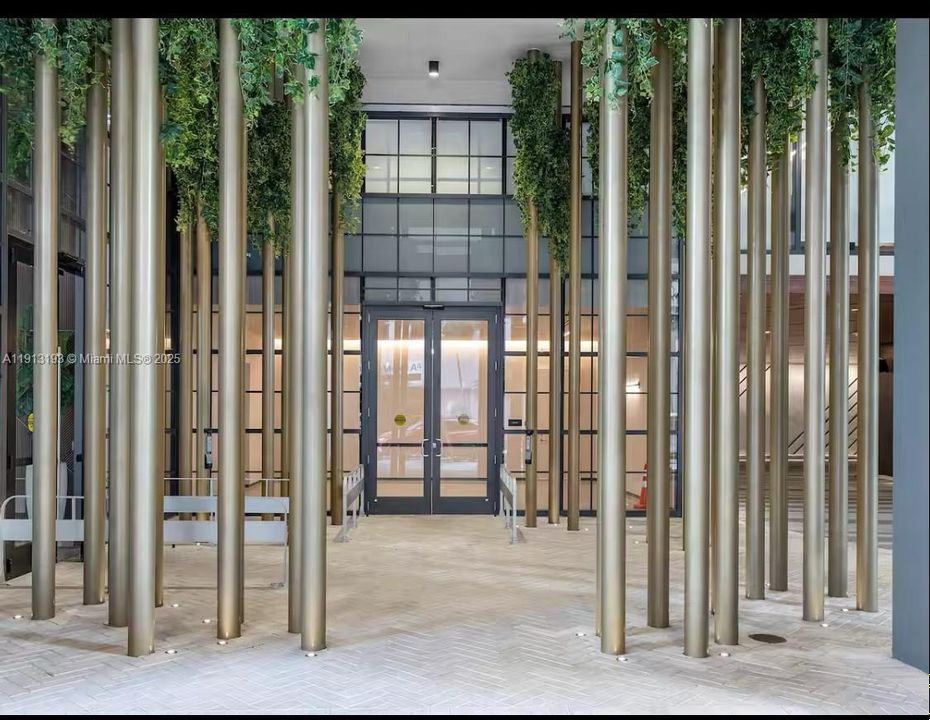 待售: $510,000 (0 贝兹, 1 浴室, 367 平方英尺)