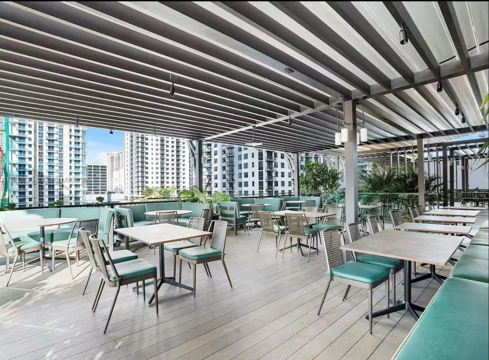 待售: $510,000 (0 贝兹, 1 浴室, 367 平方英尺)