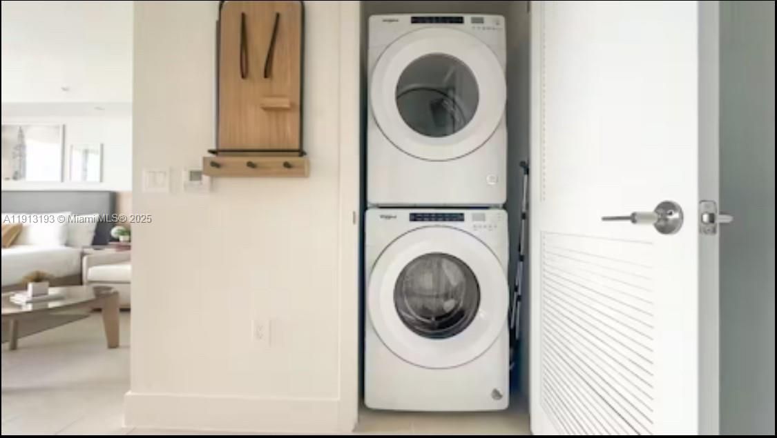 待售: $510,000 (0 贝兹, 1 浴室, 367 平方英尺)