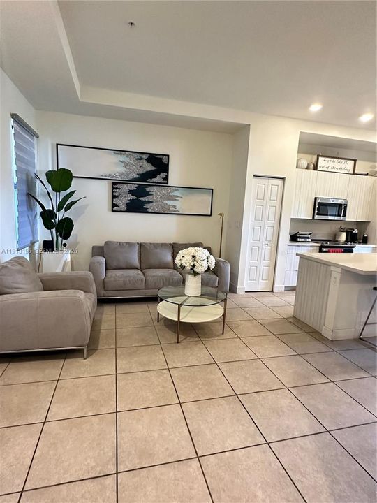 В аренду: $3,200 (2 спален, 2 ванн, 0 Квадратных фут)