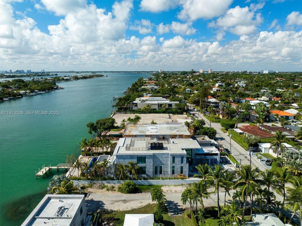 For Sale: $24,995,000 (6 beds, 9 baths, 9930 Square Feet)