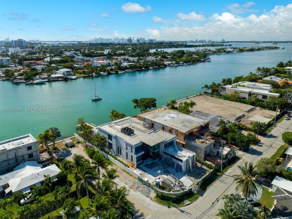 For Sale: $24,995,000 (6 beds, 9 baths, 9930 Square Feet)