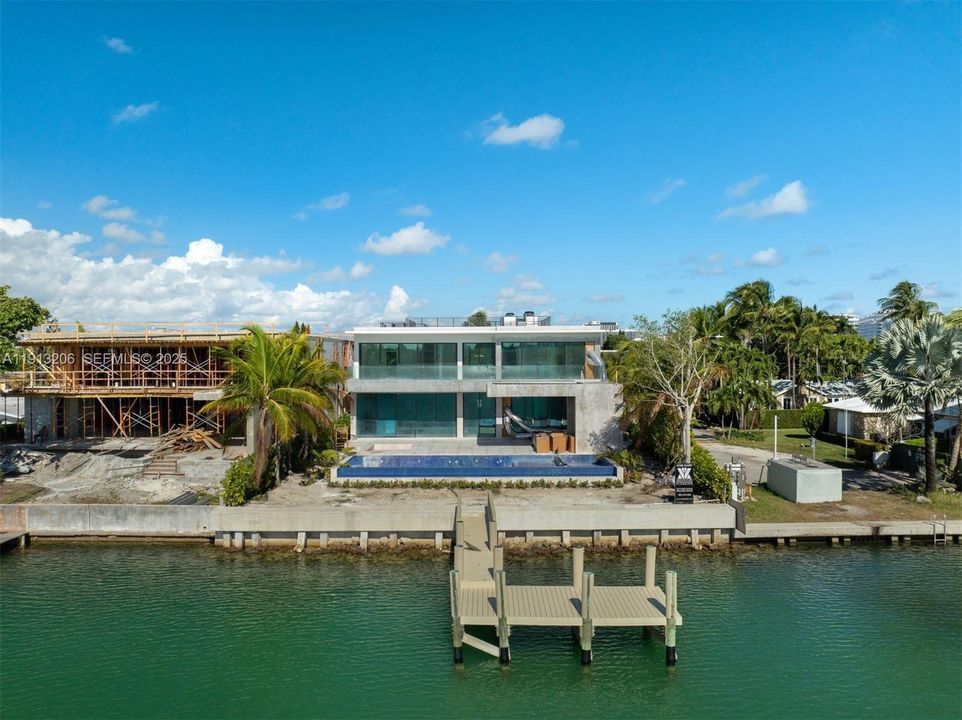 For Sale: $24,995,000 (6 beds, 9 baths, 9930 Square Feet)