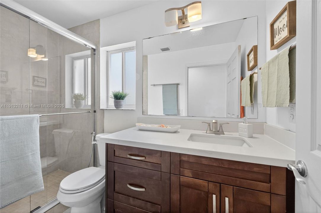 Active With Contract: $650,000 (3 beds, 2 baths, 1542 Square Feet)