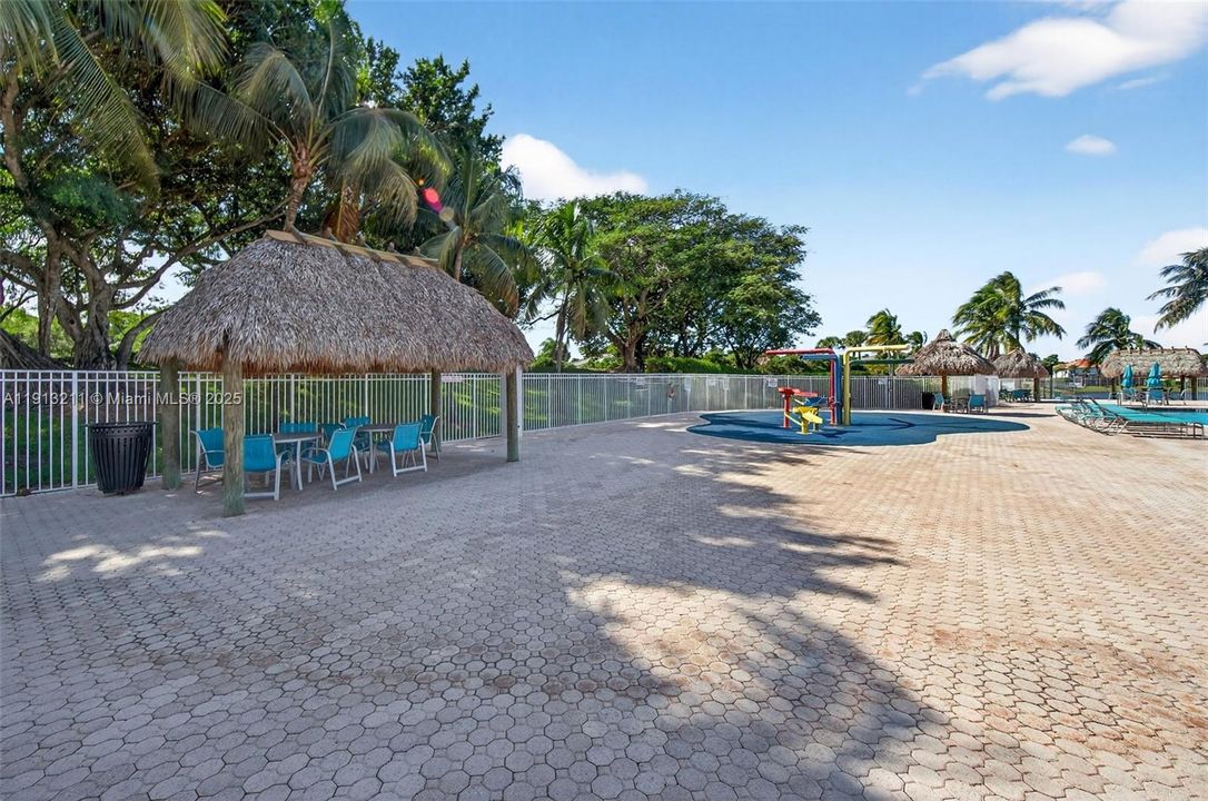 Active With Contract: $650,000 (3 beds, 2 baths, 1542 Square Feet)