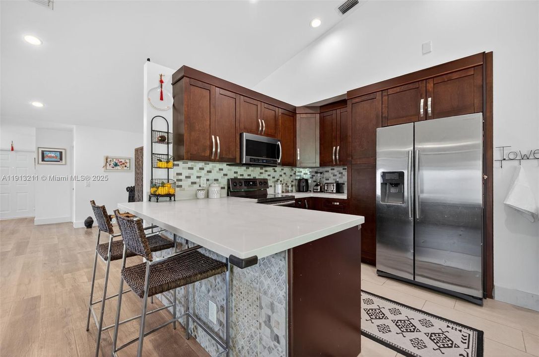 Active With Contract: $650,000 (3 beds, 2 baths, 1542 Square Feet)