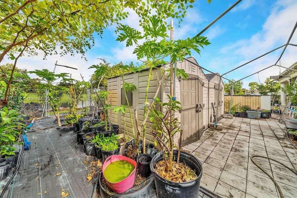 En Venta: $595,000 (3 camas, 2 baños, 0 Pies cuadrados)