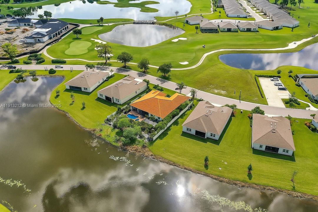 En Venta: $595,000 (3 camas, 2 baños, 0 Pies cuadrados)