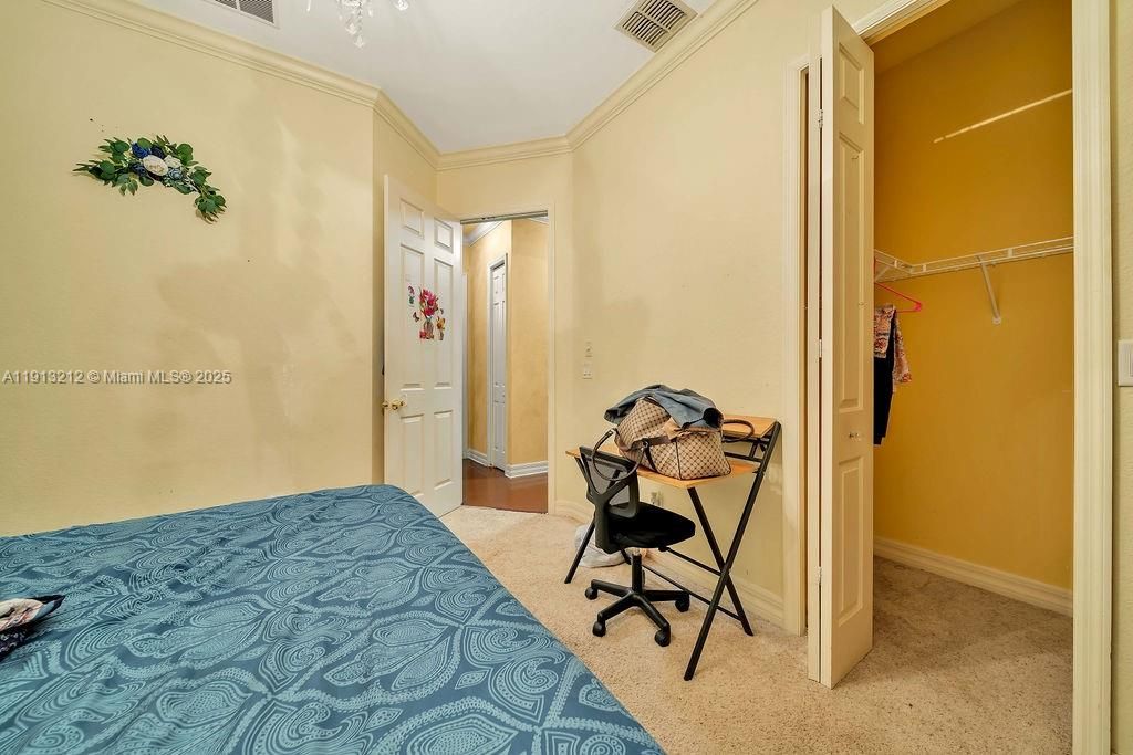 En Venta: $595,000 (3 camas, 2 baños, 0 Pies cuadrados)