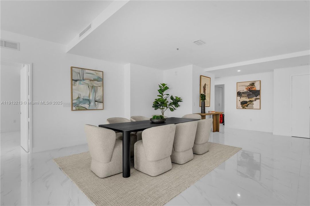 Active With Contract: $3,850,000 (4 beds, 5 baths, 3189 Square Feet)