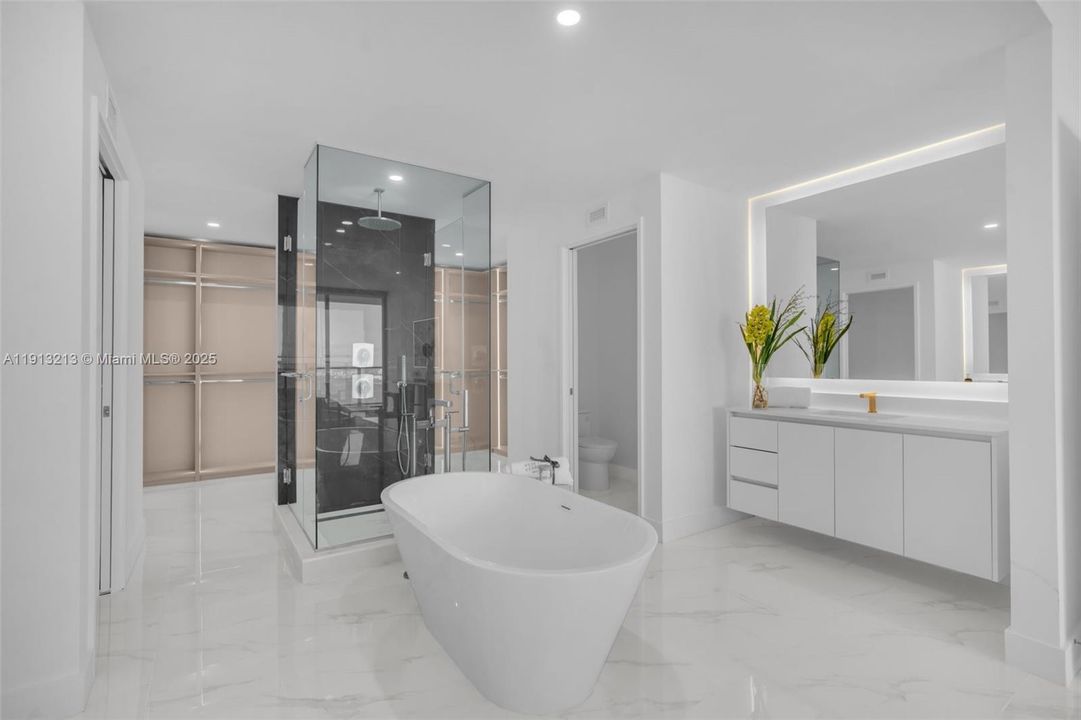 Active With Contract: $3,850,000 (4 beds, 5 baths, 3189 Square Feet)