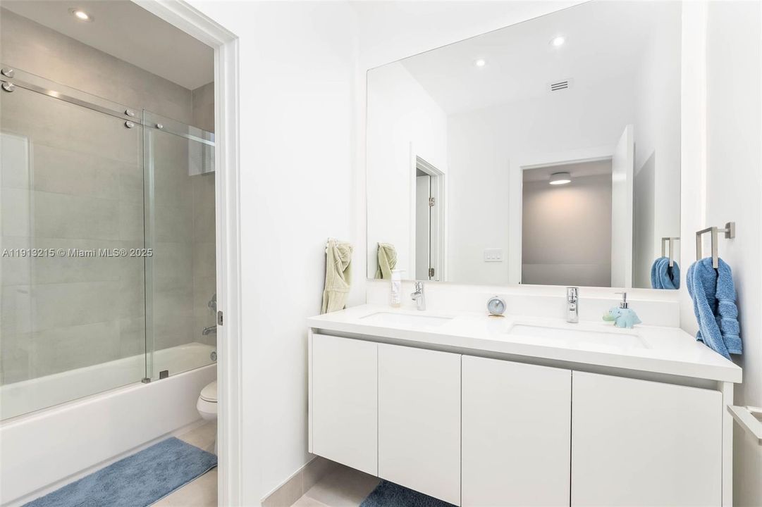 На продажу: $1,375,000 (4 спален, 3 ванн, 2782 Квадратных фут)