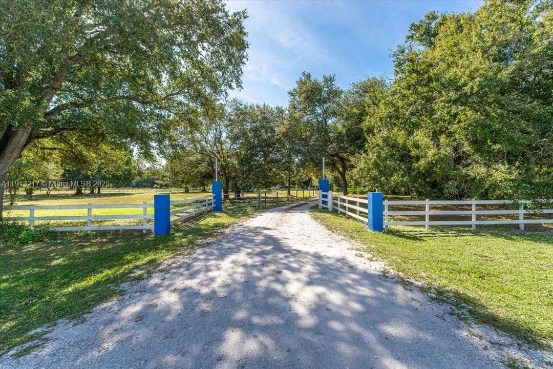 For Sale: $799,000 (3 beds, 2 baths, 0 Square Feet)