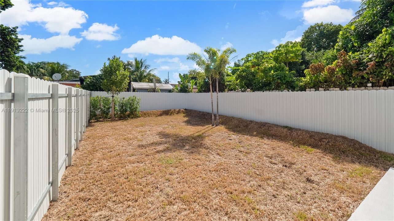 待售: $699,800 (3 贝兹, 2 浴室, 1100 平方英尺)