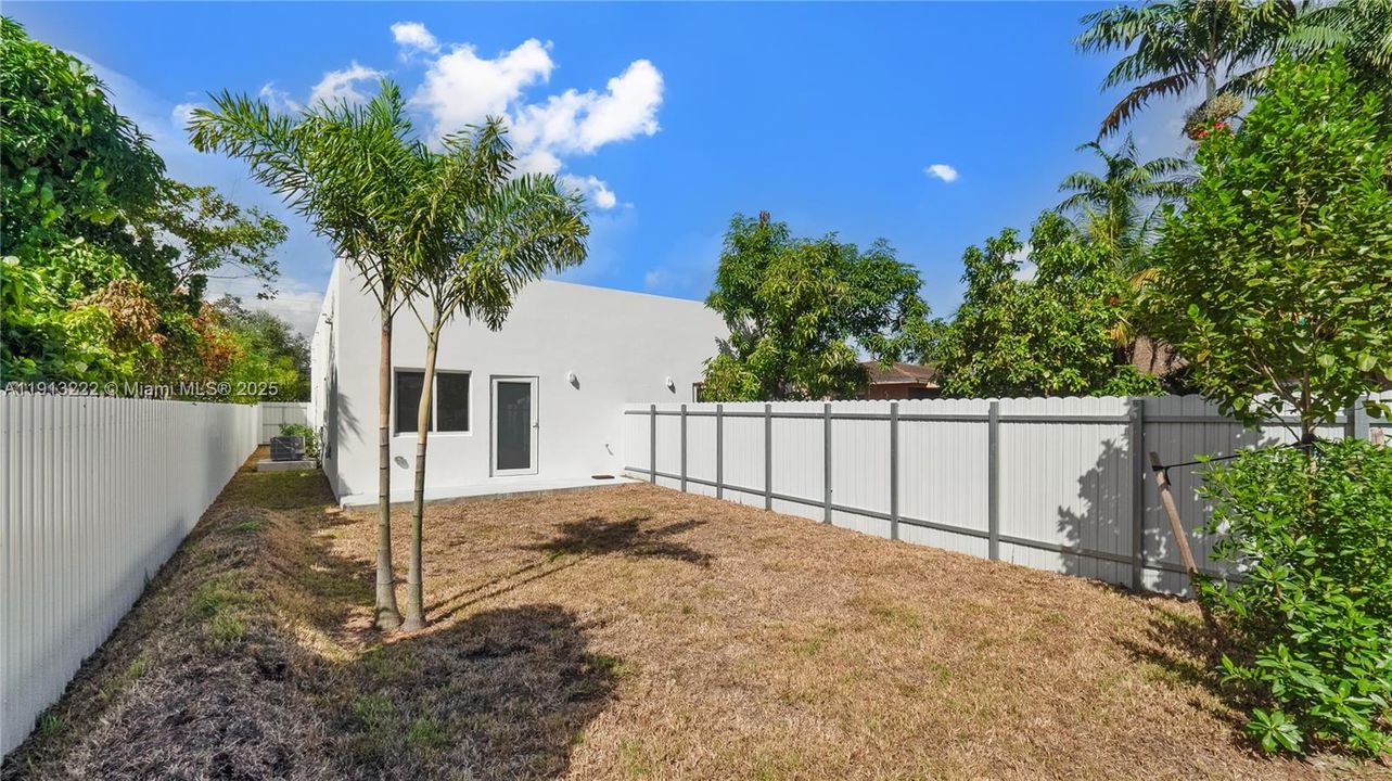 待售: $699,800 (3 贝兹, 2 浴室, 1100 平方英尺)