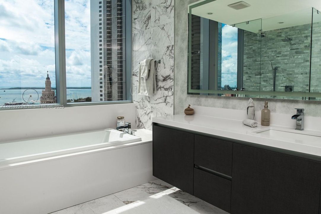 待售: $2,359,000 (3 贝兹, 4 浴室, 2188 平方英尺)