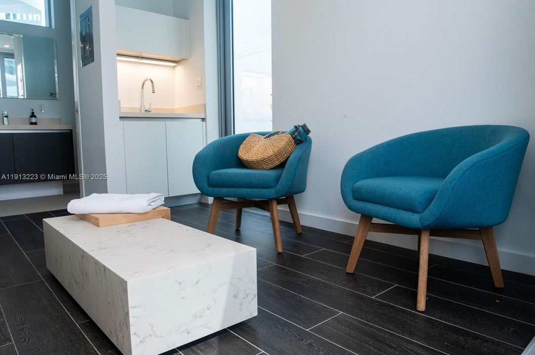 待售: $2,359,000 (3 贝兹, 4 浴室, 2188 平方英尺)