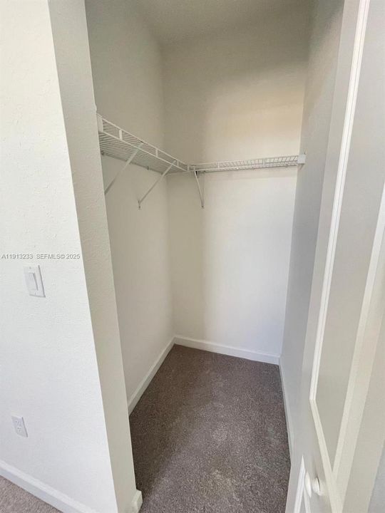 En Renta: $2,450 (3 camas, 2 baños, 1574 Pies cuadrados)