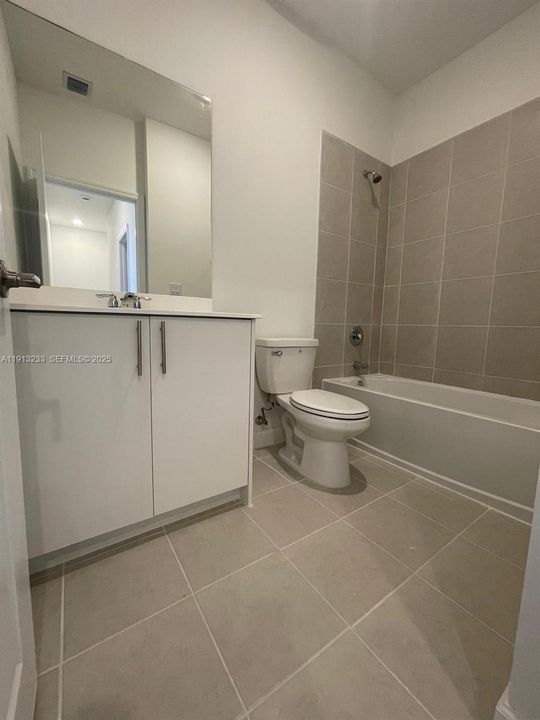 En Renta: $2,450 (3 camas, 2 baños, 1574 Pies cuadrados)