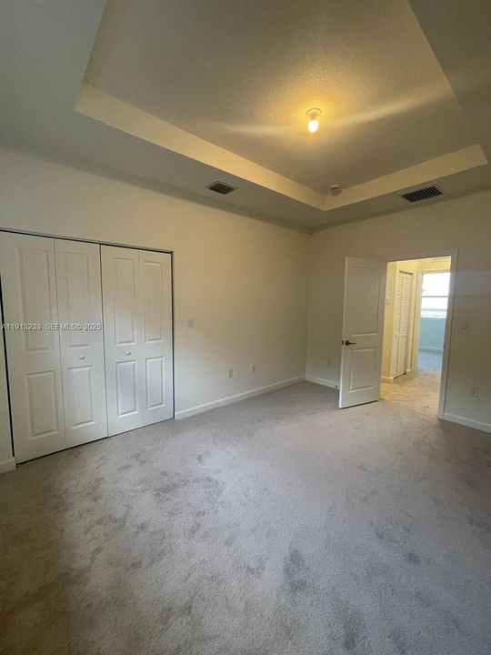 En Renta: $2,450 (3 camas, 2 baños, 1574 Pies cuadrados)