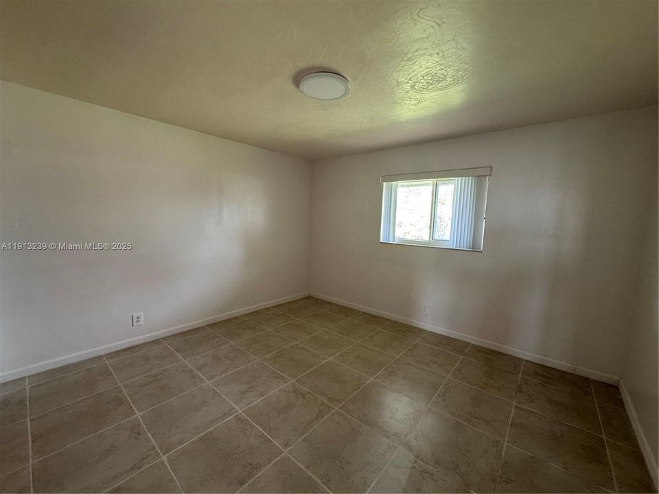 Active With Contract: $2,650 (3 beds, 2 baths, 2170 Square Feet)