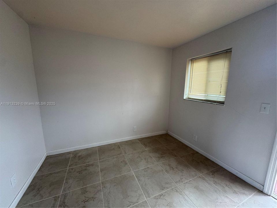 Active With Contract: $2,650 (3 beds, 2 baths, 2170 Square Feet)