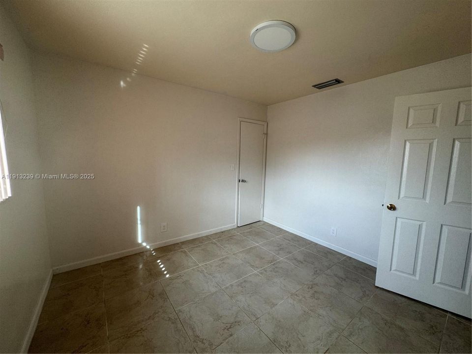 Active With Contract: $2,650 (3 beds, 2 baths, 2170 Square Feet)