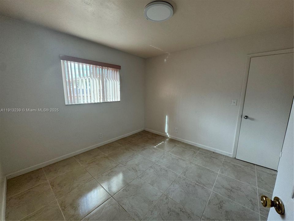 Active With Contract: $2,650 (3 beds, 2 baths, 2170 Square Feet)