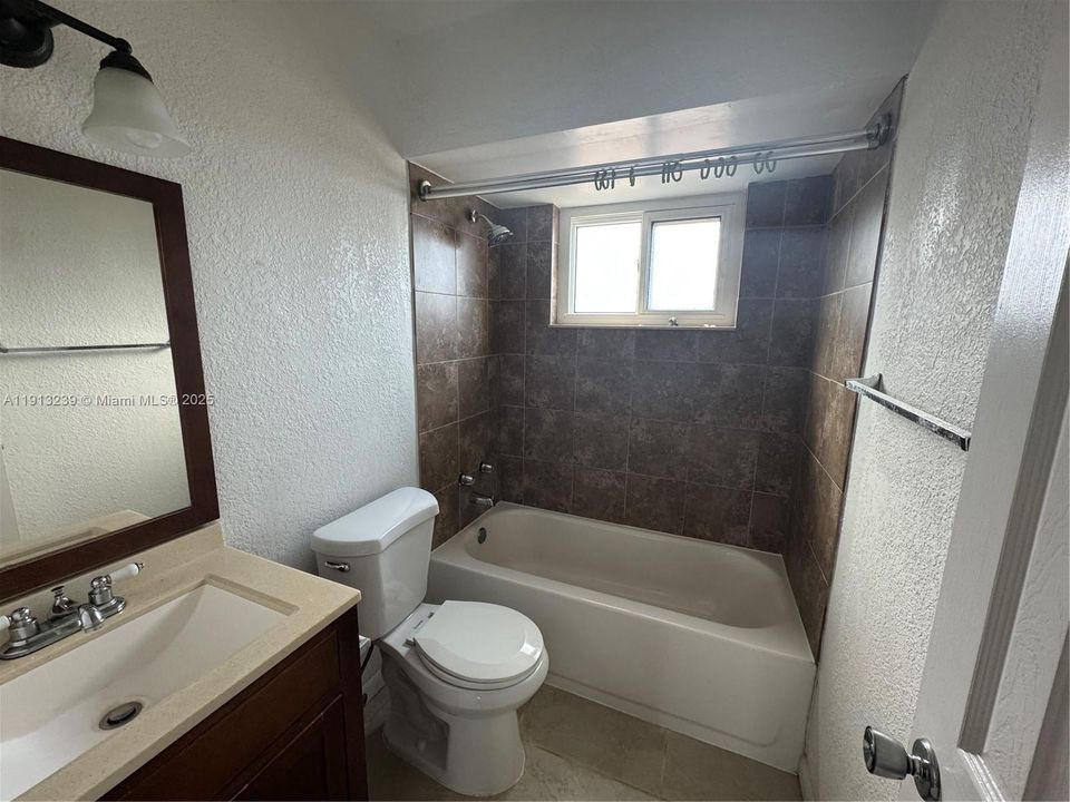 Active With Contract: $2,650 (3 beds, 2 baths, 2170 Square Feet)