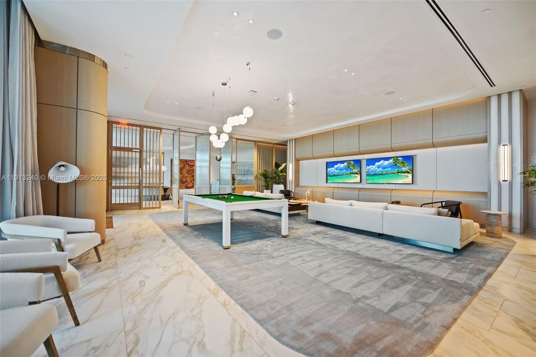 For Sale: $3,795,000 (3 beds, 3 baths, 2500 Square Feet)