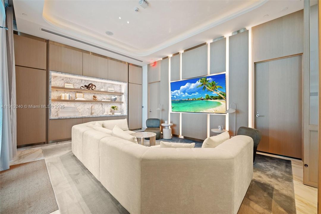 For Sale: $3,795,000 (3 beds, 3 baths, 2500 Square Feet)