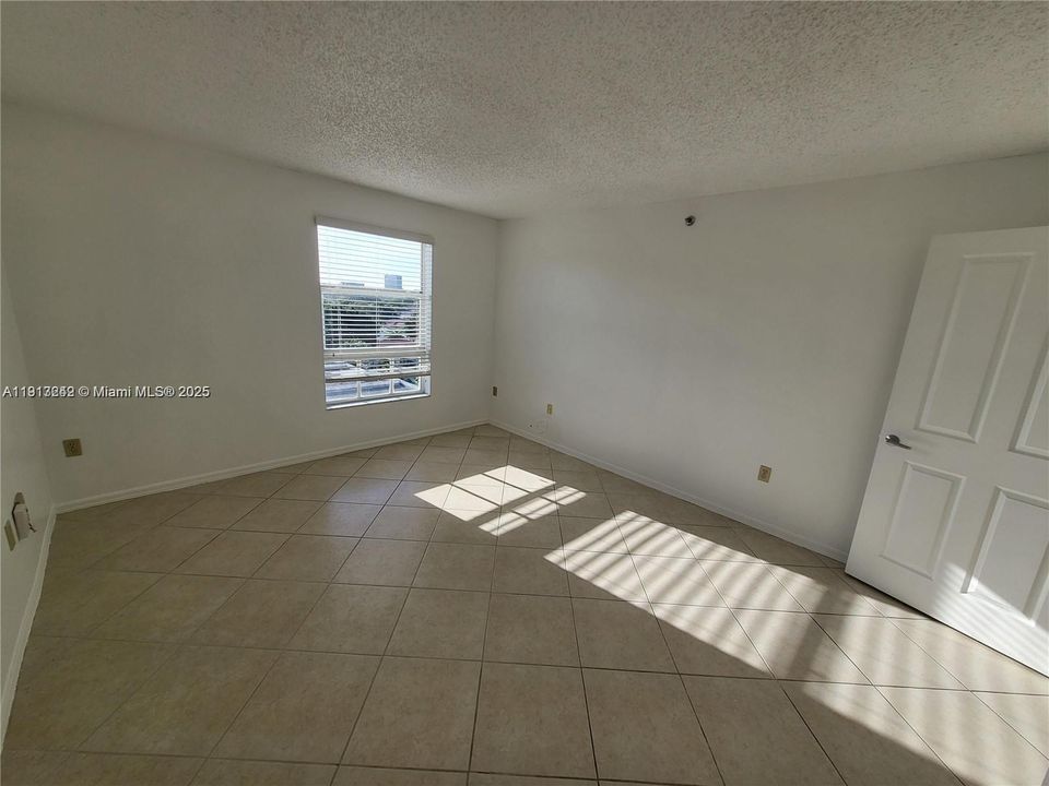 Недавно арендовано: $2,075 (1 спален, 1 ванн, 750 Квадратных фут)