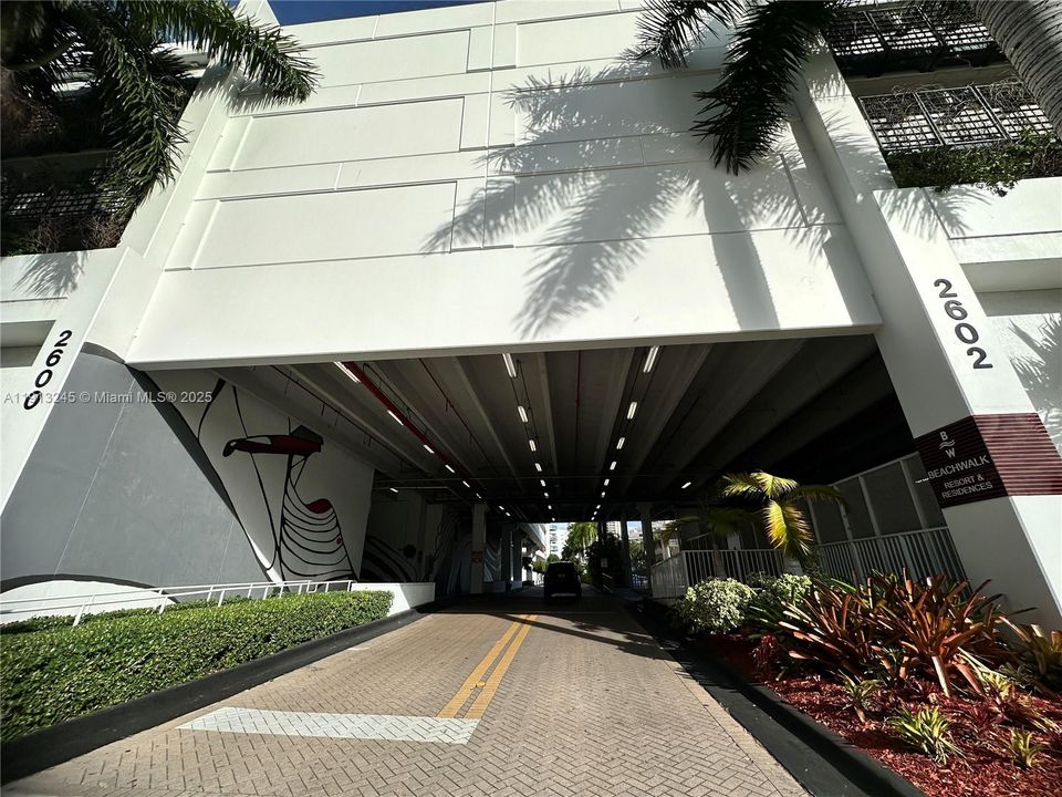 待售: $439,000 (2 贝兹, 2 浴室, 1030 平方英尺)