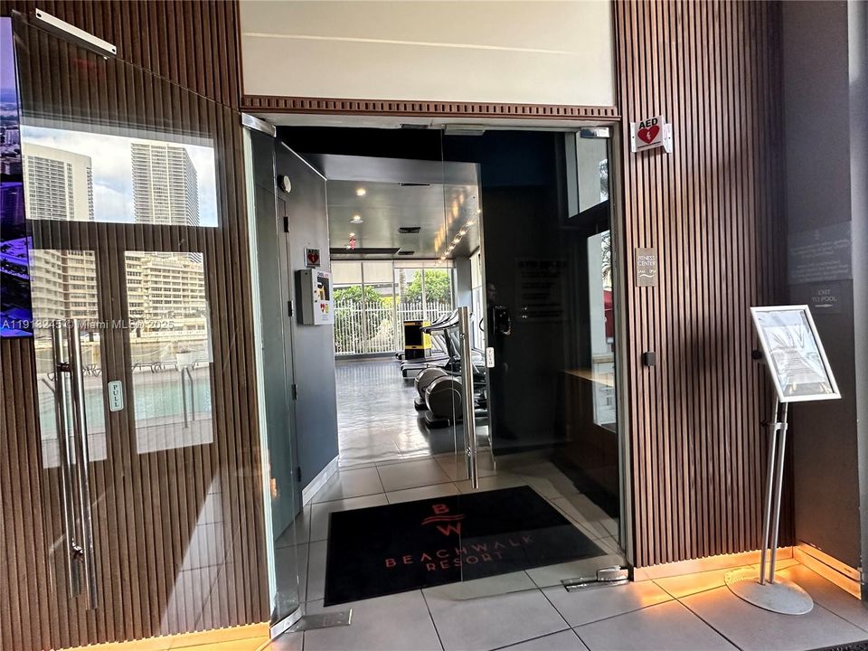 待售: $439,000 (2 贝兹, 2 浴室, 1030 平方英尺)