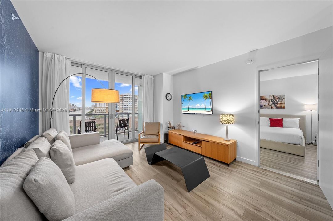 待售: $439,000 (2 贝兹, 2 浴室, 1030 平方英尺)