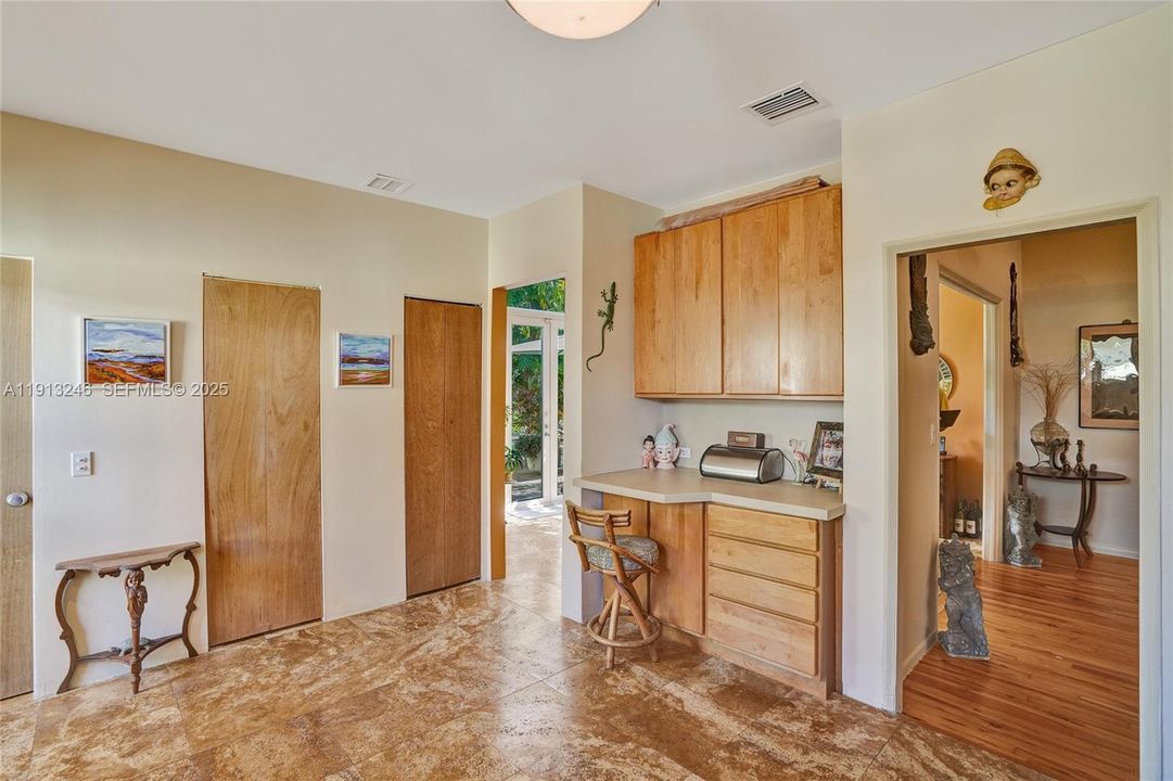 For Sale: $2,650,000 (5 beds, 3 baths, 2363 Square Feet)