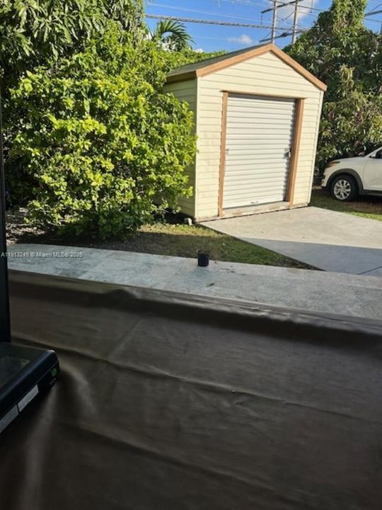 В аренду: $5,800 (5 спален, 3 ванн, 1778 Квадратных фут)