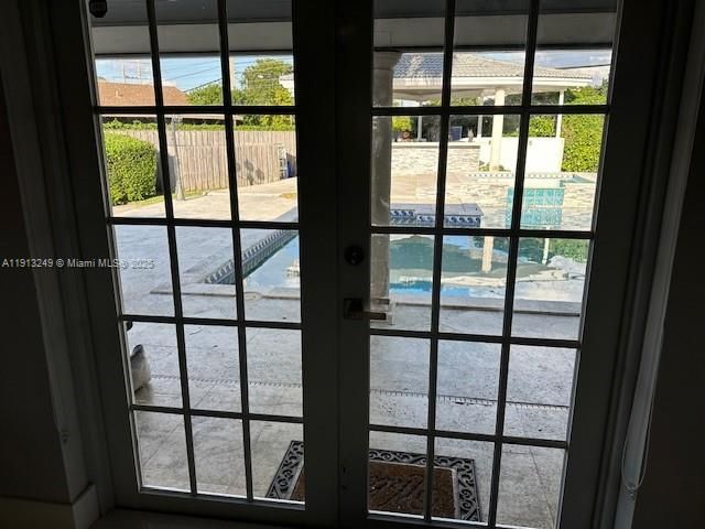 В аренду: $5,800 (5 спален, 3 ванн, 1778 Квадратных фут)