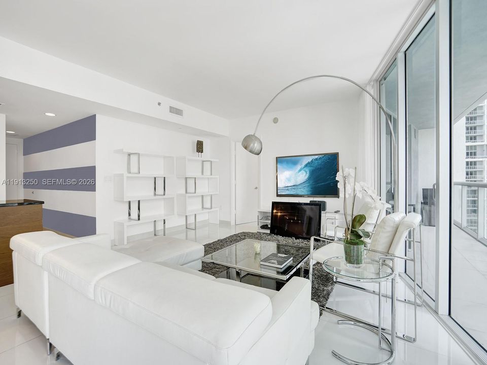 For Rent: $5,375 (2 beds, 2 baths, 1500 Square Feet)