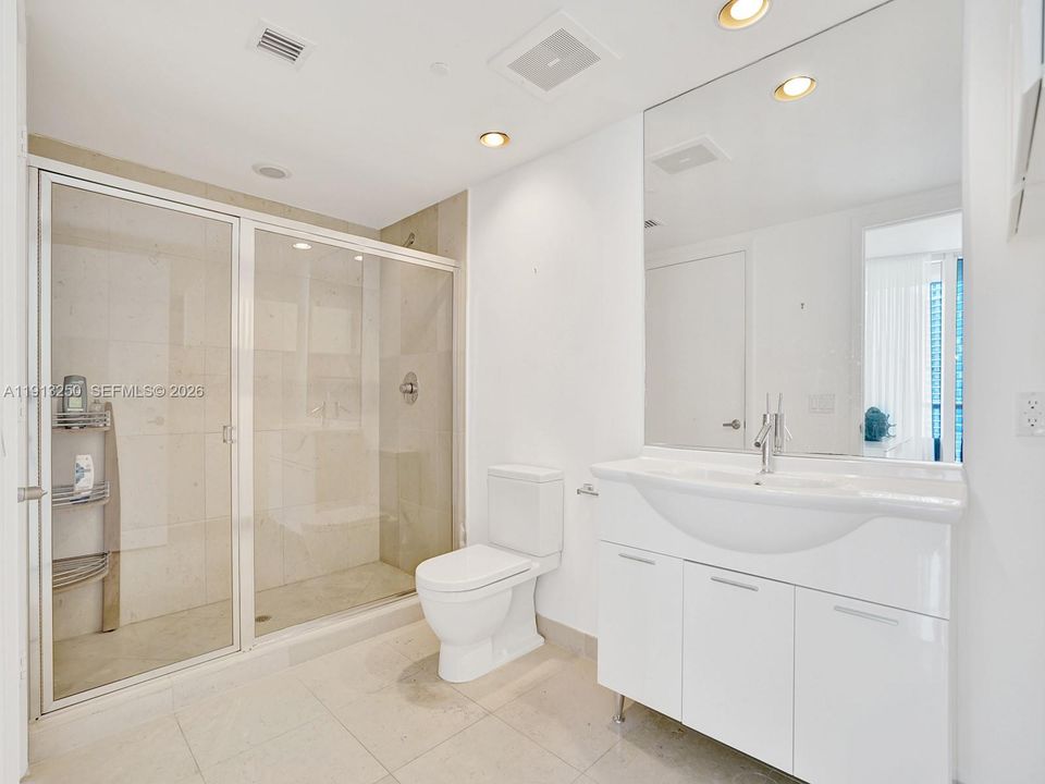 For Rent: $5,375 (2 beds, 2 baths, 1500 Square Feet)